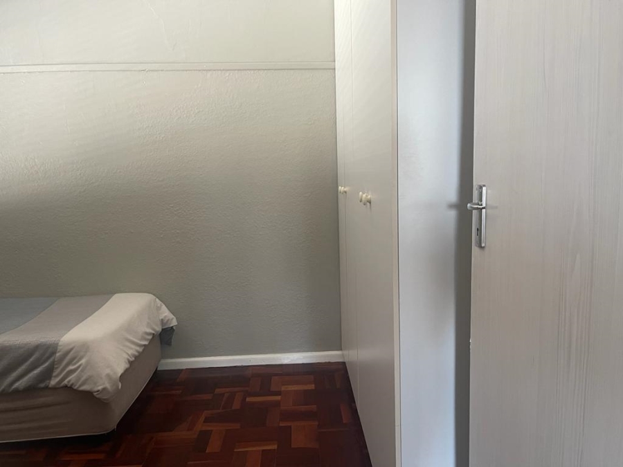 To Let 2 Bedroom Property for Rent in Sea Point Western Cape